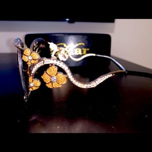Caviar 6850 sunglasses gold with Swarovski crystals.